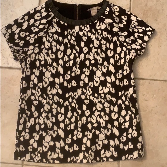 Banana Republic Tops - Animal print top
